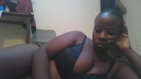 sweetyass25 online show from 06/10/26, 03:55
