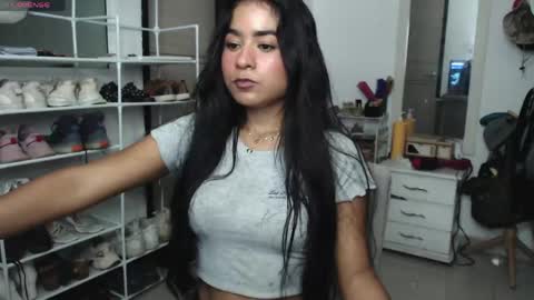 yaya online show from 06/06/26, 12:16