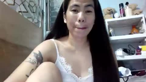 Snapshot of sweetymel14 chatting on 12/04/25, 03:10 sweetymel14 online show from 12/04/25, 03:10