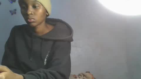 sweetypussy01 online show from 10/18/25, 07:03