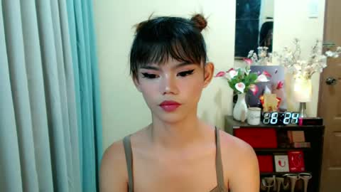Snapshot of sweetytrannygirlxx chatting on 06/18/26, 10:25 Megan online show from 06/18/26, 10:25