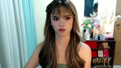 Snapshot of sweetytrannygirlxx chatting on 07/11/26, 10:44 Megan online show from 07/11/26, 10:44