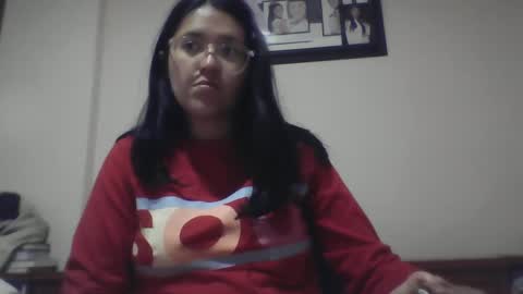 sweetyypeach online show from 12/08/24, 10:19