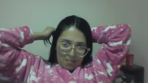 sweetyypeach online show from 12/17/24, 03:17