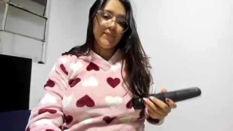 sweetyypeach online show from 01/07/25, 02:53