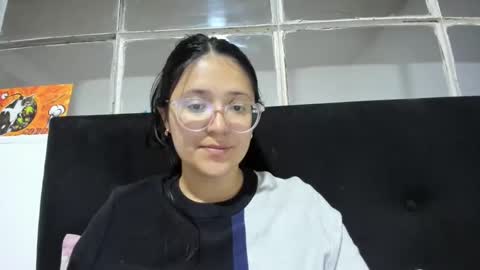 sweetyypeach online show from 01/17/25, 03:12