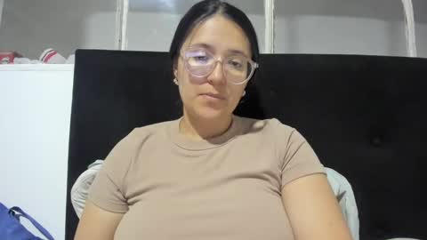 sweetyypeach online show from 01/20/25, 11:10