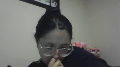 sweetyypeach online show from 01/22/25, 04:55