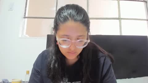 sweetyypeach online show from 01/31/25, 03:55