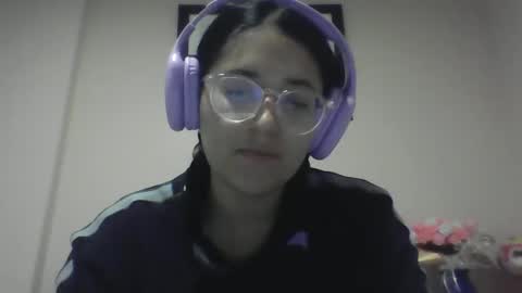 sweetyypeach online show from 02/03/25, 03:20