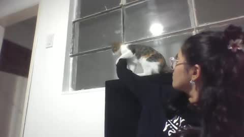 sweetyypeach online show from 02/13/25, 04:00