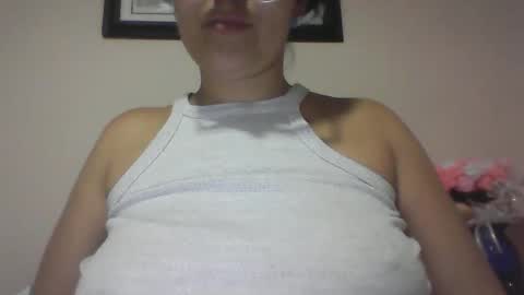 sweetyypeach online show from 02/14/25, 03:54