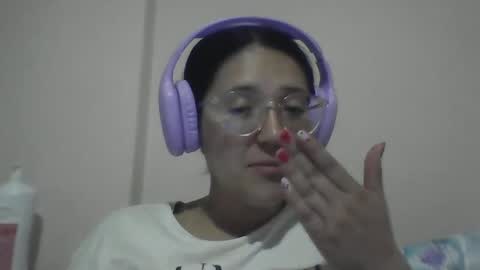 sweetyypeach online show from 02/21/25, 03:56