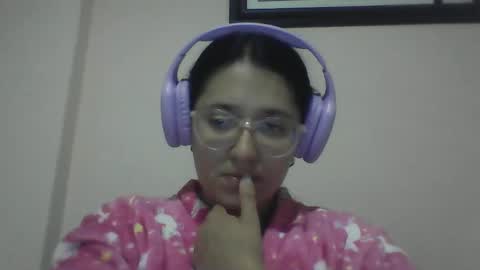 sweetyypeach online show from 03/02/25, 03:34