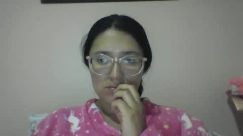 sweetyypeach online show from 03/11/25, 03:05