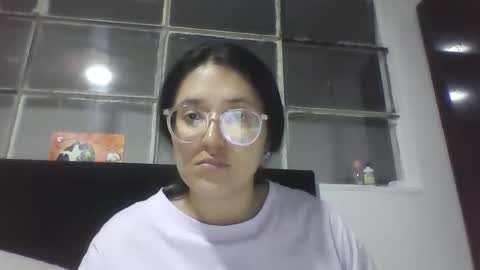 sweetyypeach online show from 09/10/25, 03:50