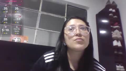 sweetyypeach online show from 09/13/25, 03:39