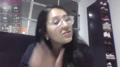 sweetyypeach online show from 09/25/25, 04:16