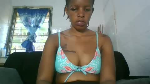sweetz_candice online show from 03/25/26, 12:11