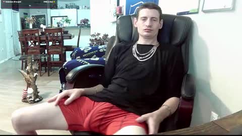 Snapshot of swelteringk chatting on 10/12/25, 09:36 Kile online show from 10/12/25, 09:36