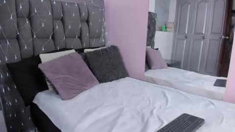 Your dream online show from 06/04/26, 02:23