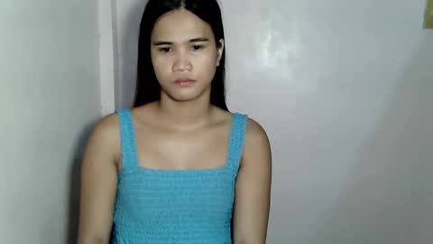 Snapshot of swettie_rhea chatting on 02/15/26, 02:14 Rhea online show from 02/15/26, 02:14