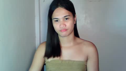 Snapshot of swettie_rhea chatting on 02/21/26, 04:52 Rhea online show from 02/21/26, 04:52