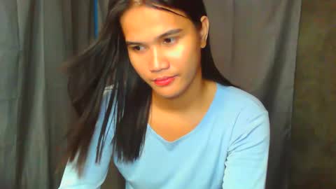 Snapshot of swettie_rhea chatting on 04/08/26, 02:39 Rhea online show from 04/08/26, 02:39