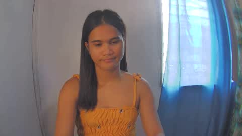 Snapshot of swettie_rhea chatting on 05/25/26, 02:28 Rhea online show from 05/25/26, 02:28