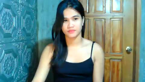 Snapshot of swettie_rhea chatting on 06/24/26, 07:13 Rhea online show from 06/24/26, 07:13