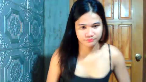 Snapshot of swettie_rhea chatting on 06/30/26, 06:25 Rhea online show from 06/30/26, 06:25