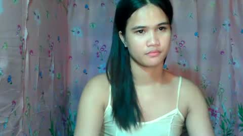 Snapshot of swettie_rhea chatting on 07/26/26, 08:38 Rhea online show from 07/26/26, 08:38
