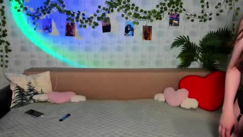 Snapshot of swiity_room_ chatting on 02/22/26, 08:07 Slavik Vikulik online show from 02/22/26, 08:07