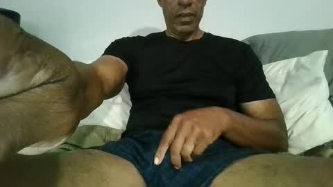 Snapshot of swimmerbod2495 chatting on 06/21/26, 04:20 swimmerbod2495 online show from 06/21/26, 04:20