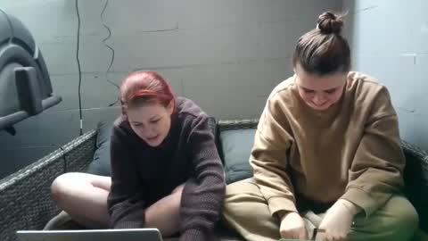 Snapshot of swingstuff chatting on 02/20/25, 11:54 kinky gets hard online show from 02/20/25, 11:54