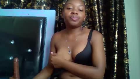 Snapshot of swit_candy chatting on 02/21/26, 01:12 Candy online show from 02/21/26, 01:12