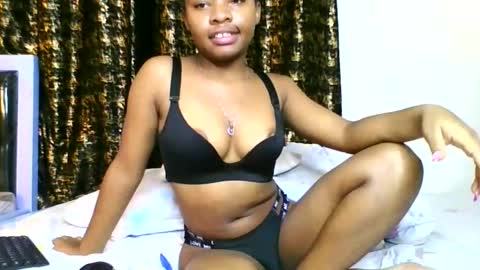 Snapshot of swit_candy chatting on 04/02/26, 01:47 Candy online show from 04/02/26, 01:47