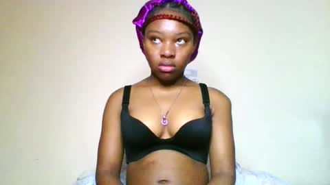 Snapshot of swit_candy chatting on 04/08/26, 12:32 Candy online show from 04/08/26, 12:32