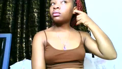 Snapshot of swit_candy chatting on 04/09/26, 10:53 Candy online show from 04/09/26, 10:53