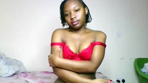 Snapshot of swit_candy chatting on 05/31/26, 03:47 Candy online show from 05/31/26, 03:47