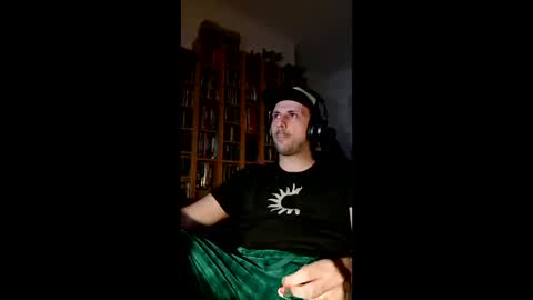 Snapshot of swizza7 chatting on 12/16/25, 07:19 swizza7 online show from 12/16/25, 07:19
