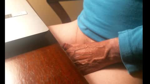 Snapshot of swizzle__stick chatting on 11/15/25, 10:45 will jeffers online show from 11/15/25, 10:45