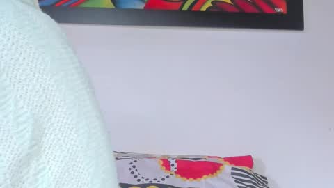 Snapshot of swtt_lilly chatting on 10/10/25, 07:35 Lilly  online show from 10/10/25, 07:35