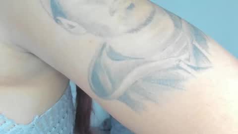 Snapshot of swtt_lilly chatting on 10/22/25, 07:13 Lilly  online show from 10/22/25, 07:13