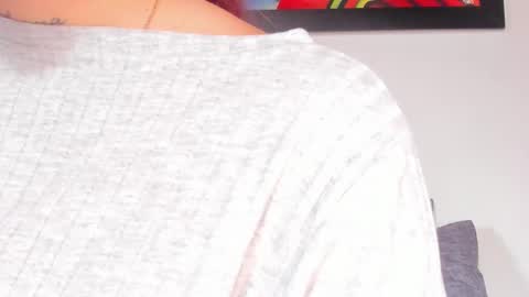 Snapshot of swtt_lilly chatting on 10/27/25, 07:07 Lilly  online show from 10/27/25, 07:07