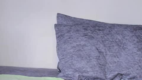 Snapshot of swtt_lilly chatting on 10/28/25, 07:27 Lilly  online show from 10/28/25, 07:27