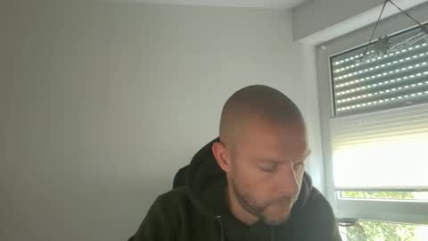Snapshot of sx1904 chatting on 09/23/25, 08:06 sx1904 online show from 09/23/25, 08:06
