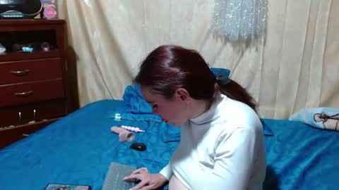 Snapshot of sydney_kane_ chatting on 12/17/24, 08:23 sydney_kane_ online show from 12/17/24, 08:23