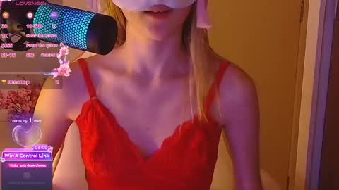 Snapshot of sydney_max chatting on 01/28/25, 12:57 Milena online show from 01/28/25, 12:57