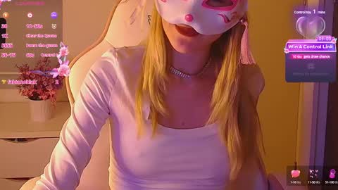 Snapshot of sydney_max chatting on 02/08/25, 01:22 Milena online show from 02/08/25, 01:22